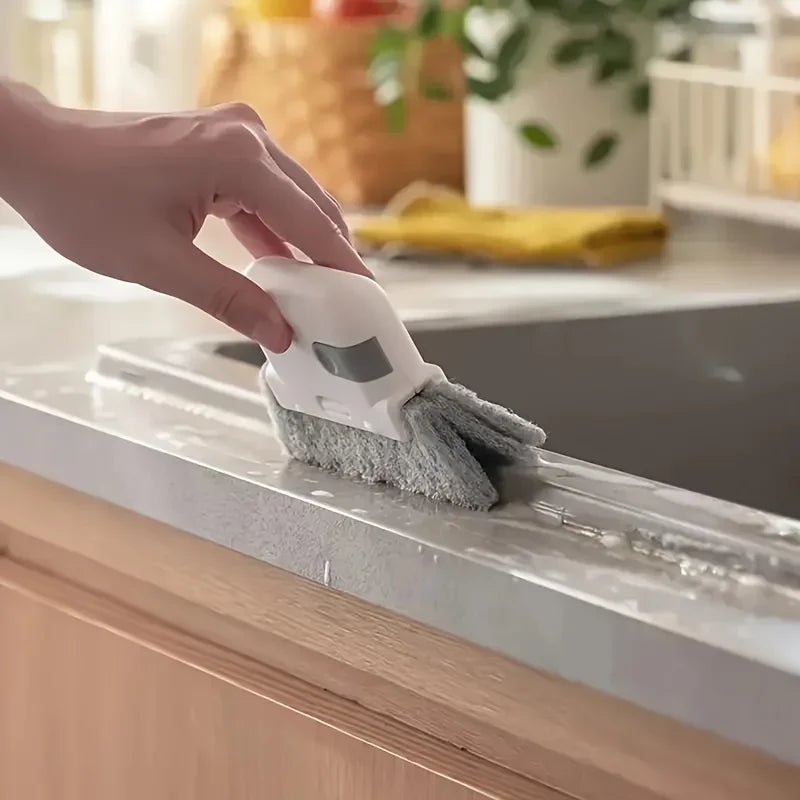 Universal Cleaning Brush